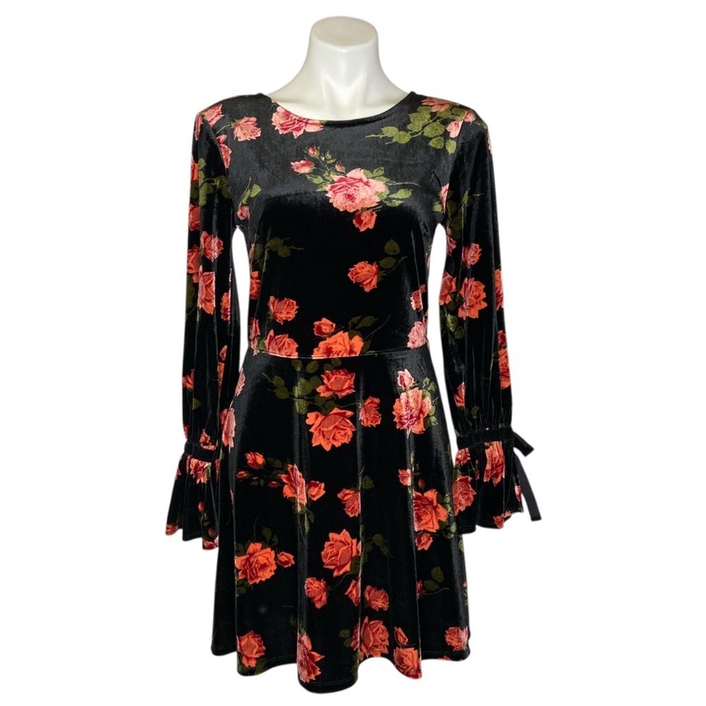 XHILARATION Floral Velvet Open Back Long Sleeve Mid Length Dress Black Small